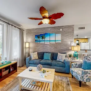  Holiday home Beauty By The Bay United States